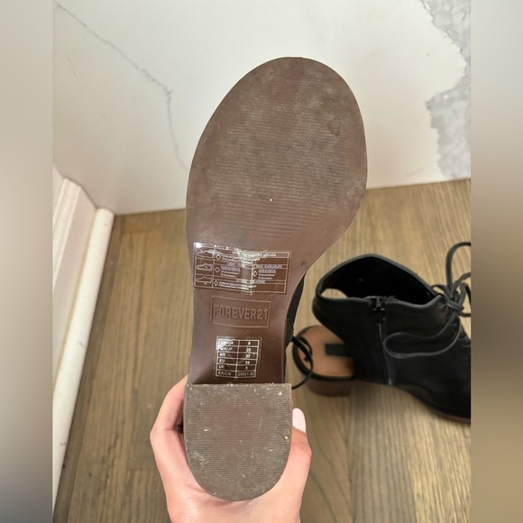 Forever 21 Black Faux leather Cutout Ankle Boots size 8 - Picture 9 of 14